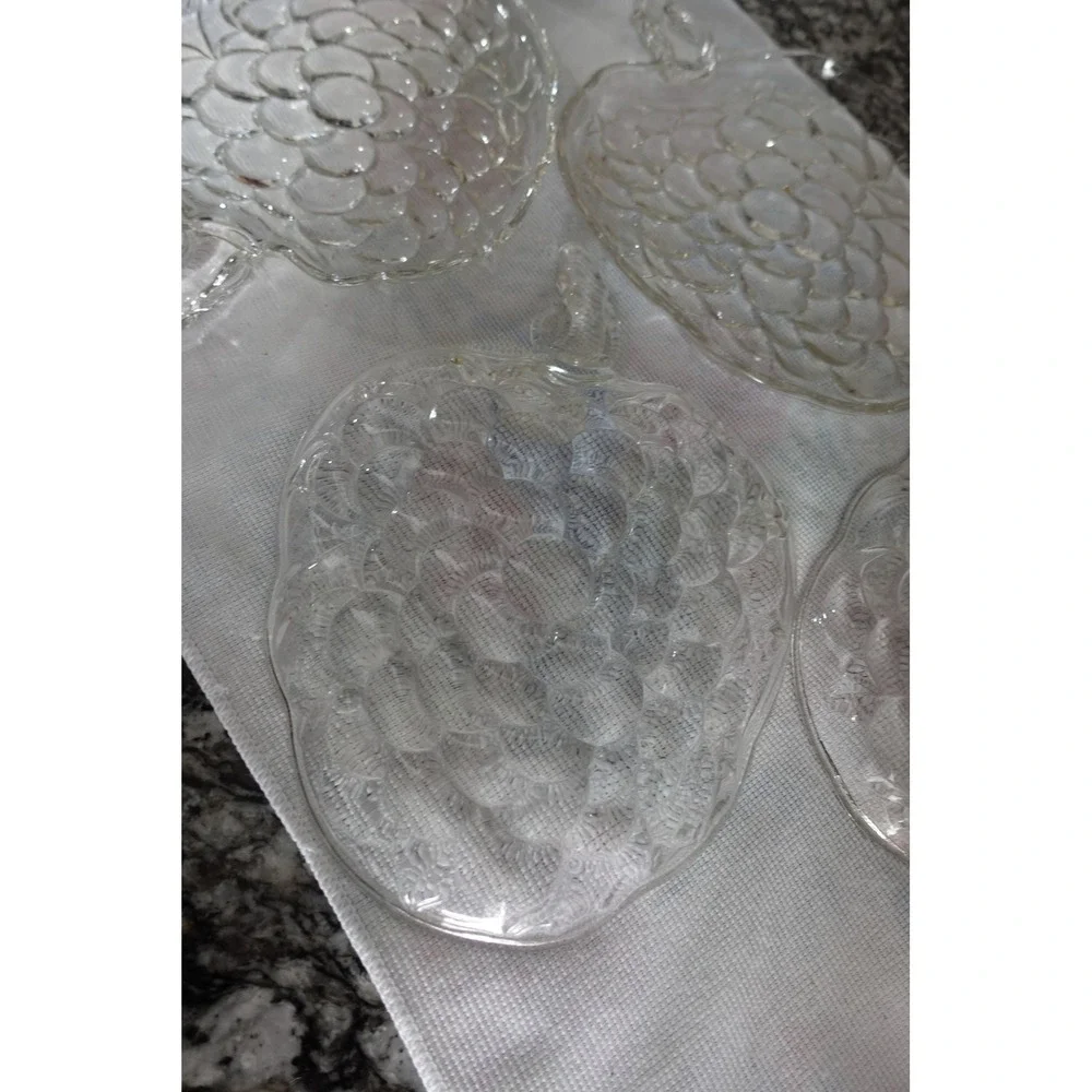 Vintage clear glass cluster bubbly grape serving dish-‎ set of 4